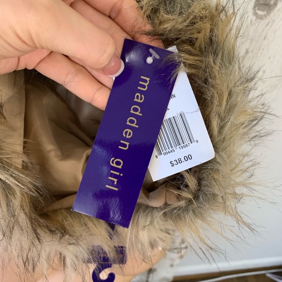 Madden girl faux fur brown cowl scarf - Picture 5 of 6